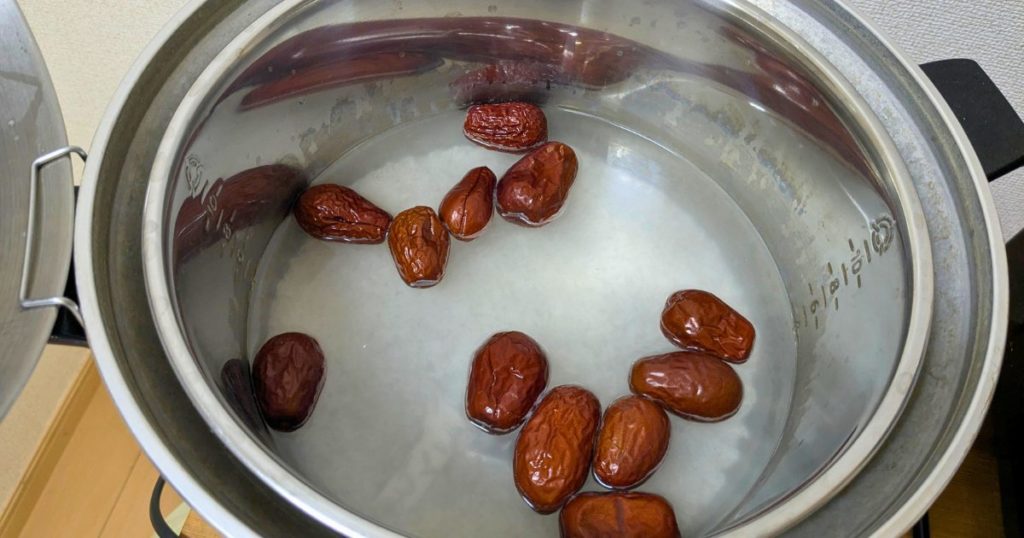 [台湾の電鍋] 棗(なつめ)入りのお粥を作ってみました